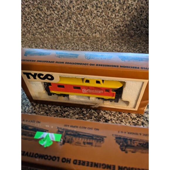 Vintage Tyco Trains lot of 7 Amtrak Baby Ruth Wesson In and Out of Box Condition - Picture 5 of 15